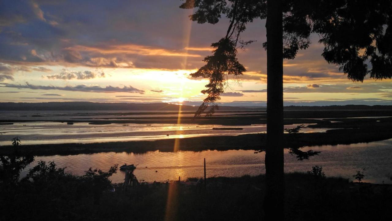Warm Beach Hideaway With Private Beach! Stanwood Luaran gambar